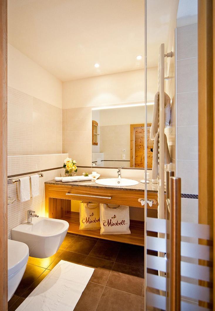 Mirabell Dolomites Hotel - Luxury Ayurveda & Spa Olang ภายนอก รูปภาพ