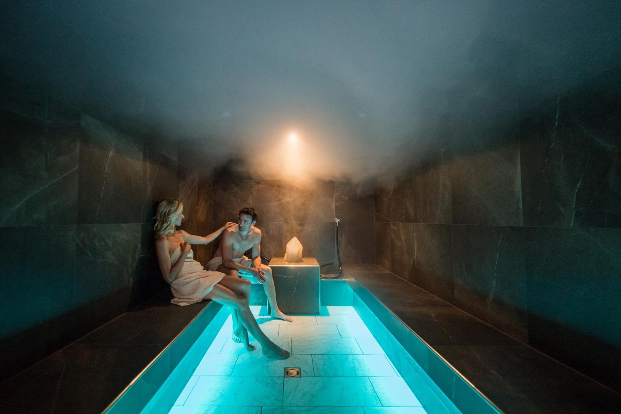 Mirabell Dolomites Hotel - Luxury Ayurveda & Spa Olang ภายนอก รูปภาพ