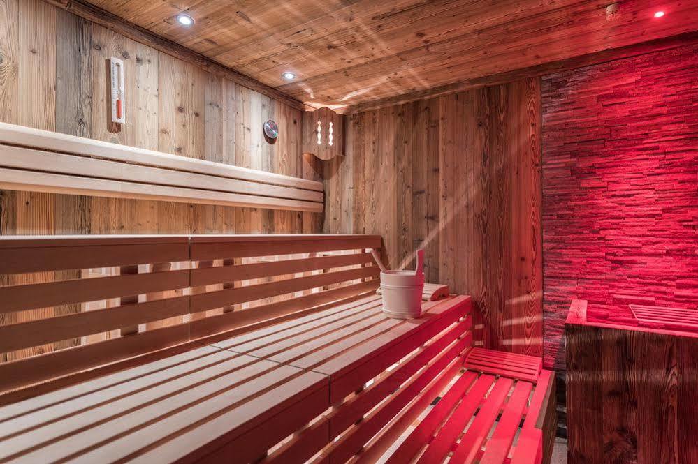 Mirabell Dolomites Hotel - Luxury Ayurveda & Spa Olang ภายนอก รูปภาพ