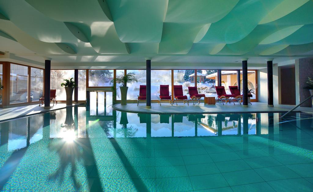 Mirabell Dolomites Hotel - Luxury Ayurveda & Spa Olang ภายนอก รูปภาพ